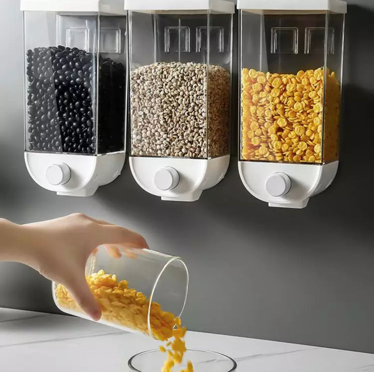 1.5L Sticker Wall Mounted Dry Food Dispenser